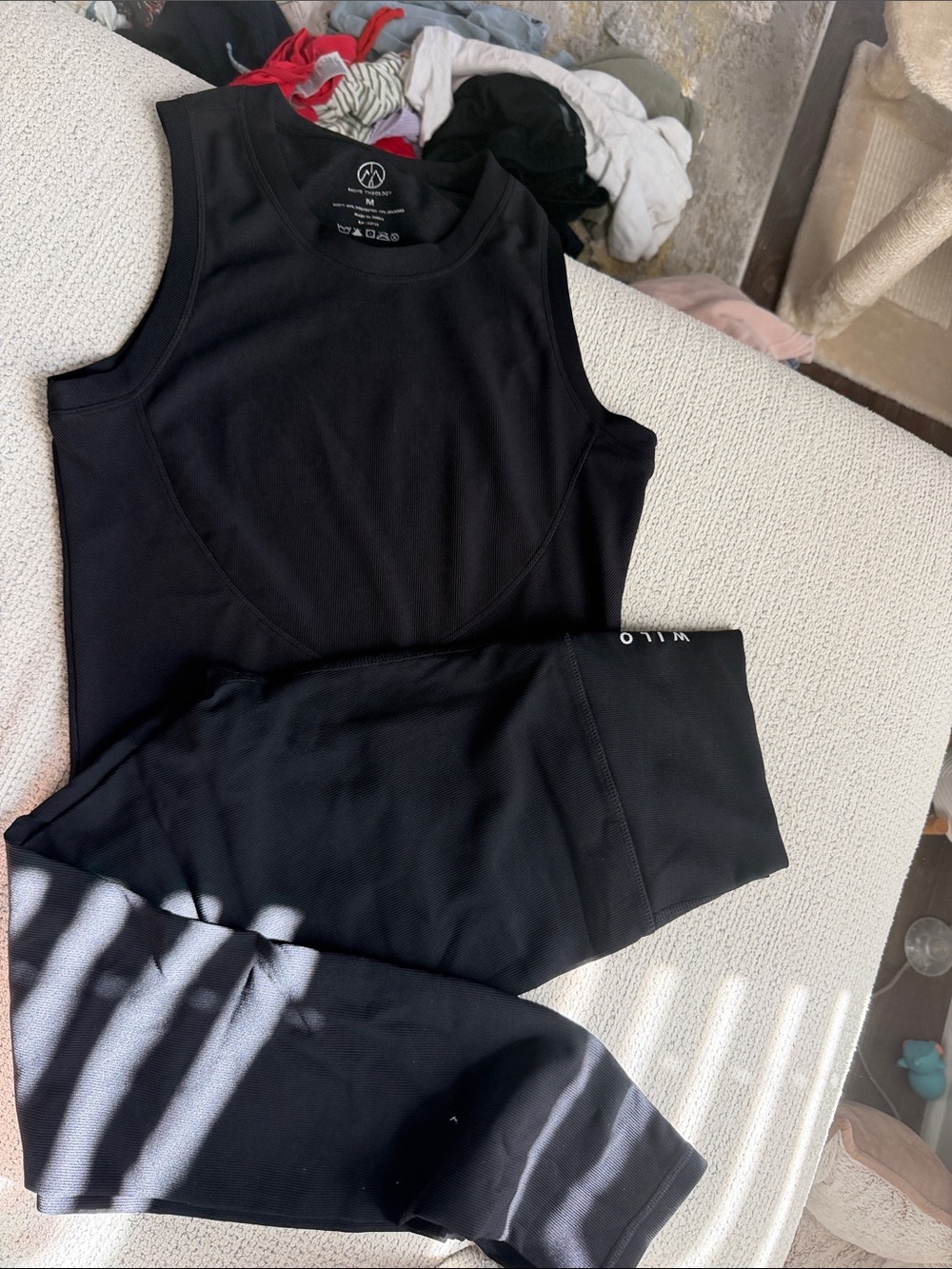 Willo Black Sleeveless Active Tank
